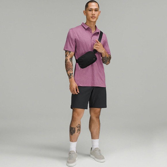 Lululemon Everywhere Belt Bag Waist Fanny pack  Color Black Unisex - Picture 2 of 6